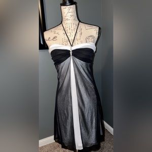 ⭐️Black and white sheer short dress